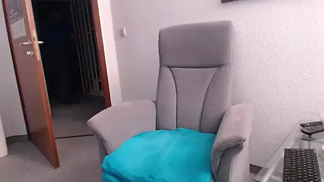 ak616263 online show from November 12, 4:29 pm