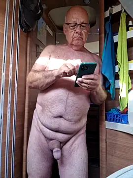 ak616263 online show from March 24, 7:57 am