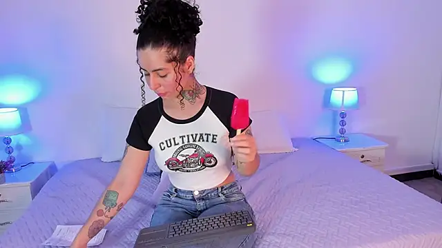 EstefaniaVelez  online show from January 16, 5:44 pm