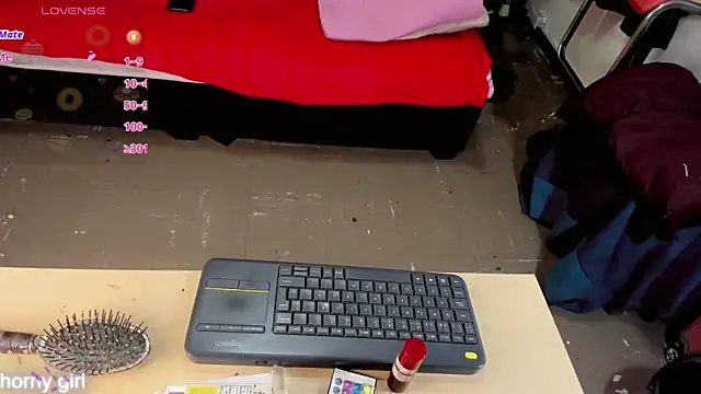 Snapshot of Gabyqueen70 chatting on February 18, 3:13 am Gabyqueen70 online show from February 18, 3:13 am