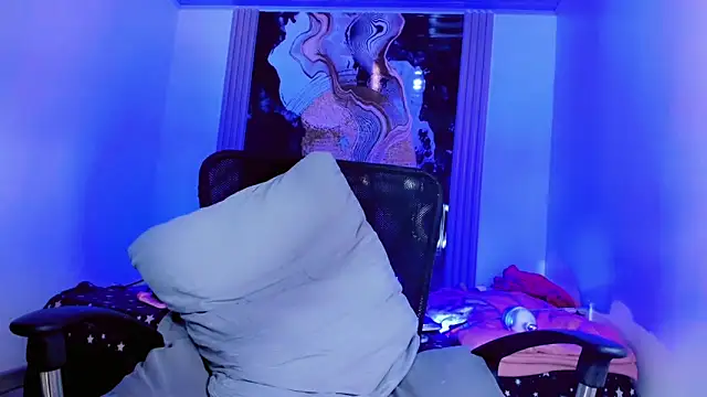 Snapshot of Gabyqueen70 chatting on March 21, 8:19 am Gabyqueen70 online show from March 21, 8:19 am