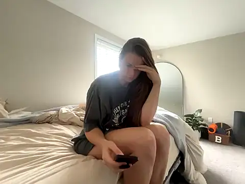 MissSwitch online show from October 7, 2:03 pm