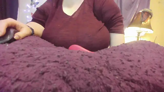 Alli Kat online show from February 13, 8:06 am