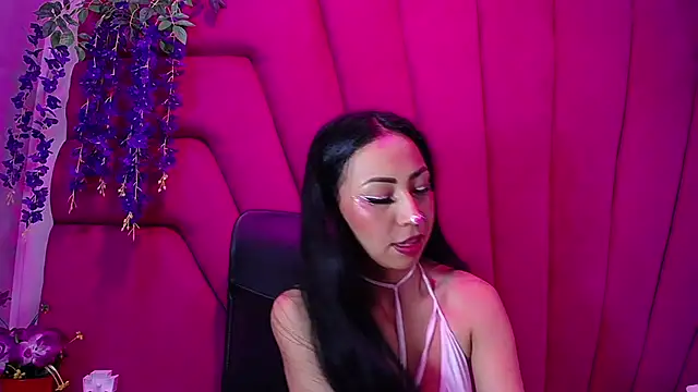 nathalia pink online show from October 28, 2:09 pm