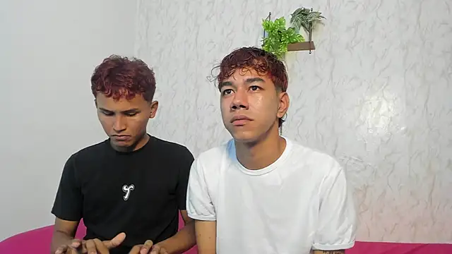 Snapshot of boys_yourparty chatting on March 20, 1:10 am boys yourparty online show from March 20, 1:10 am