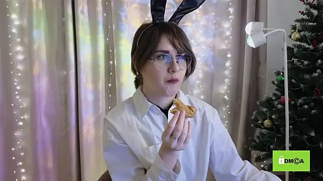 Funny bunnyy online show from January 24, 8:54 pm