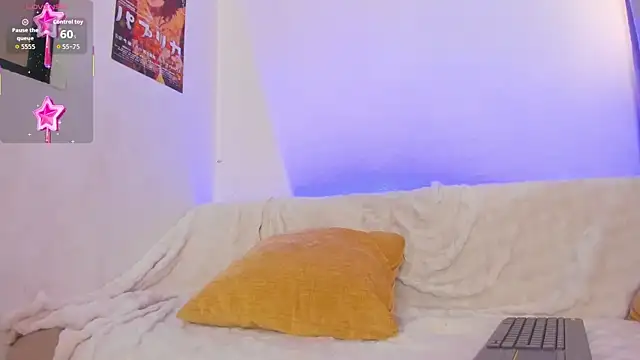 lil hanna18 online show from June 18, 12:42 pm
