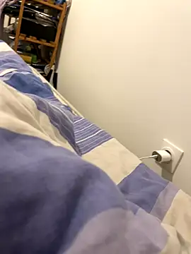 Lcrete online show from December 4, 6:27 pm