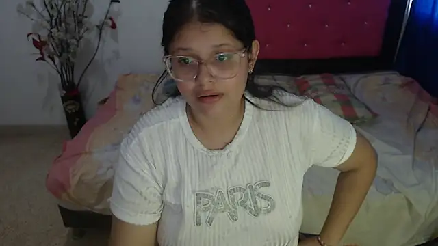 Snapshot of angel_barbie_1 chatting on October 18, 3:13 pm angel barbie 1 online show from October 18, 3:13 pm