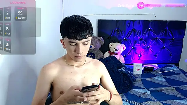 benji hoter online show from November 14, 10:18 pm