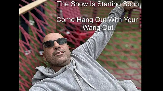 Snapshot of bear_russian_hunk chatting on March 2, 2:35 pm bear russian hunk online show from March 2, 2:35 pm