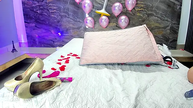 Snapshot of Yaya____11 chatting on March 9, 8:07 am Yaya 11 online show from March 9, 8:07 am