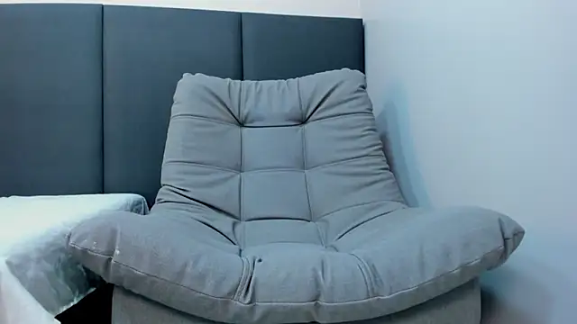 SophieHarris  online show from January 18, 5:31 am