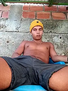 Snapshot of alex_candela chatting on October 24, 11:28 am alex candela online show from October 24, 11:28 am