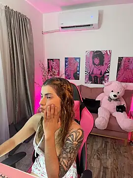 annieesweett online show from June 28, 9:32 pm