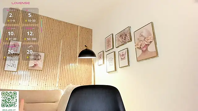 Snapshot of Eliz_jane chatting on October 3, 1:08 pm Eliz jane online show from October 3, 1:08 pm