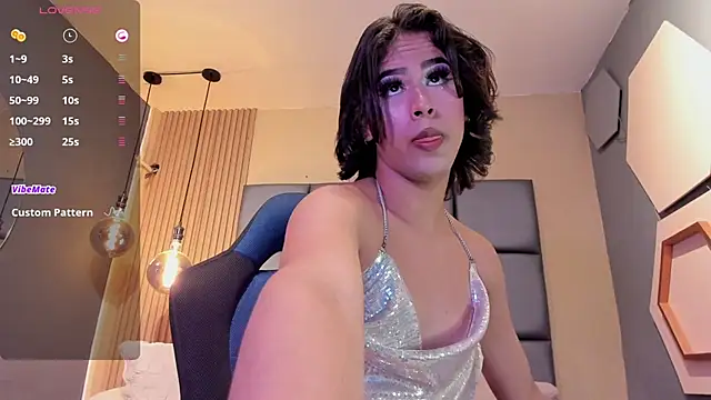 HOTTY RED  online show from December 24, 6:28 pm