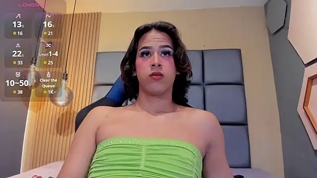 HOTTY RED  online show from February 12, 6:09 pm