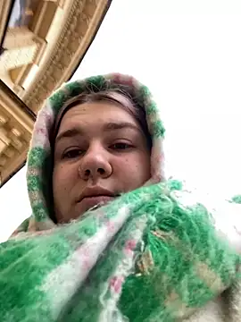 SuzieMurray online show from February 1, 7:36 am