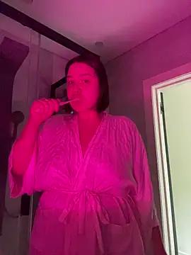 SuzieMurray online show from August 2, 8:13 am