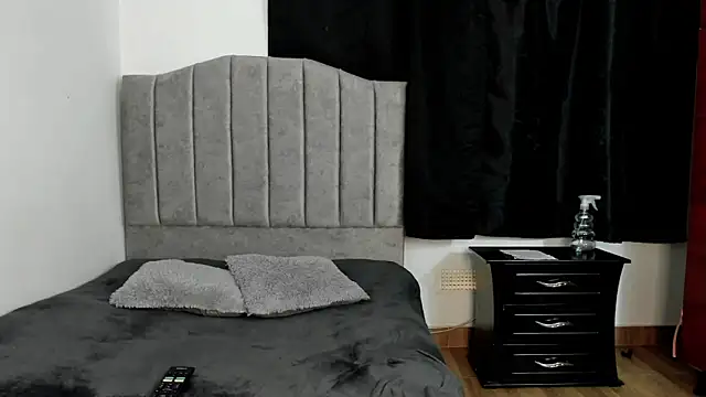 Snapshot of lorymoon chatting on December 23, 6:58 pm lorymoon online show from December 23, 6:58 pm