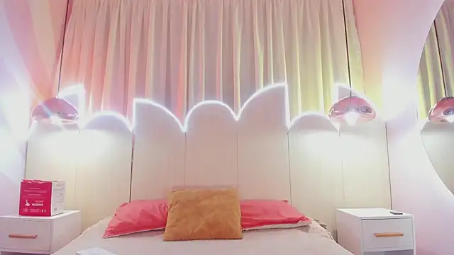 Snapshot of Laurentdupont04 chatting on September 20, 3:07 am Laurentdupont04 online show from September 20, 3:07 am