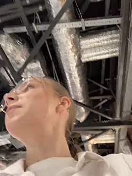 CaseyStar online show from January 31, 9:16 am