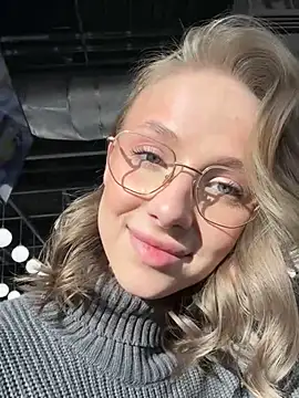 CaseyStar online show from February 3, 12:36 pm