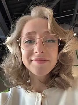 CaseyStar online show from February 22, 11:24 am