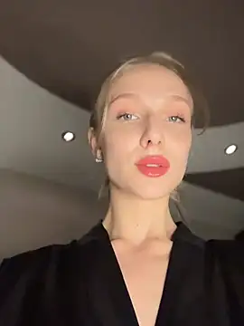 CaseyStar online show from March 8, 7:31 pm