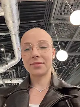 CaseyStar online show from March 17, 9:33 am