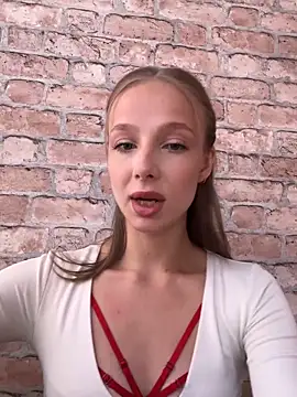 CaseyStar online show from September 24, 11:35 am