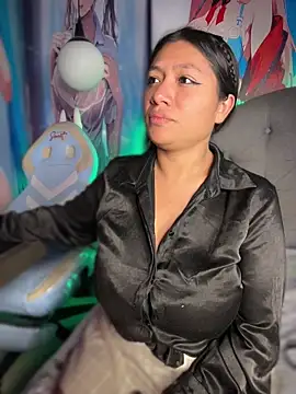 Im Little online show from January 18, 2:59 am