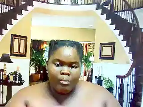 EbonyHotBuns online show from February 13, 9:06 pm