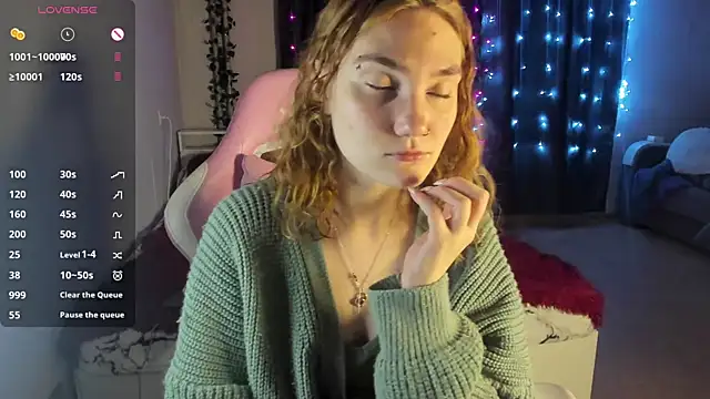 ReddHotPipper online show from February 21, 1:00 am