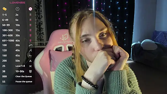 ReddHotPipper online show from February 27, 5:02 am