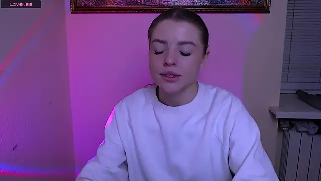 MissOliviaa  online show from January 13, 11:15 am