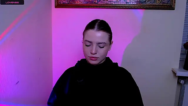 MissOliviaa  online show from February 4, 6:41 am