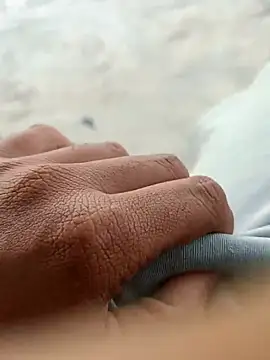 nick05inch online show from November 1, 11:45 am