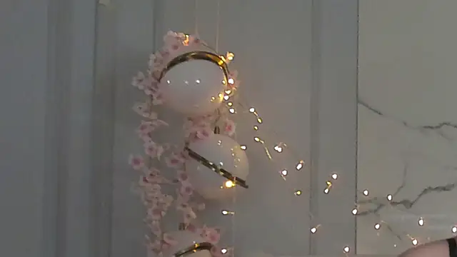 Smiley Mia online show from December 28, 5:12 am