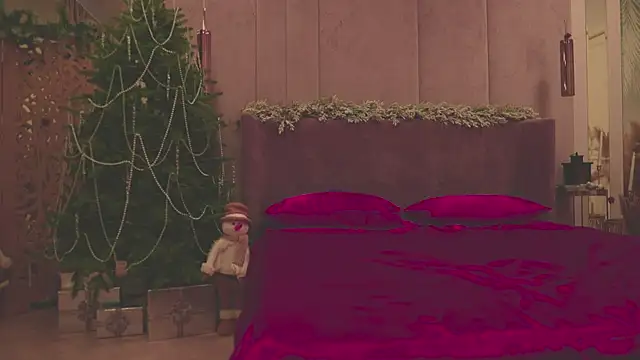 Smiley Mia online show from January 14, 7:03 am