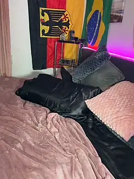 AlyssaHottv  online show from July 7, 10:58 pm