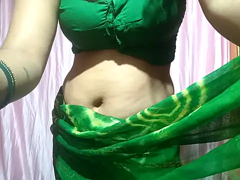 poojaxxx65 online show from February 19, 6:00 pm