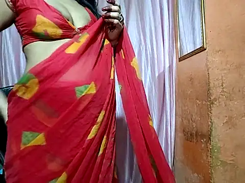 poojaxxx65 online show from October 10, 11:04 pm