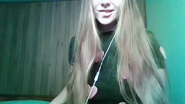 Evasapples online show from November 22, 2:05 pm