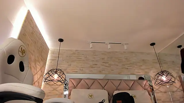 dorothy vegga online show from February 14, 4:26 am