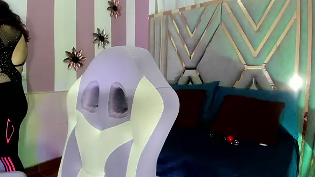 maria paulac online show from December 19, 4:56 am