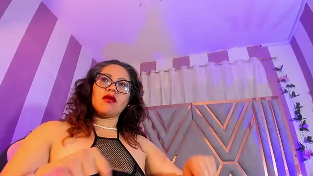 maria paulac online show from March 19, 8:01 am