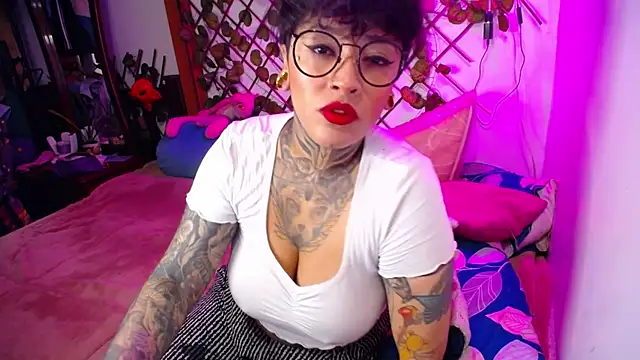 tatouagendecouple online show from September 14, 4:50 pm