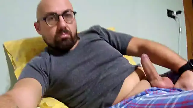 Snapshot of darione_90 chatting on January 7, 9:46 pm darione 90 online show from January 7, 9:46 pm